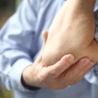Остеопороз коленного сустава: симптомы и лечение народными средствами