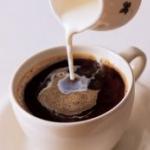 Кофе с молоком и рецептами его приготовления Как правильно сделать кофе с молоком